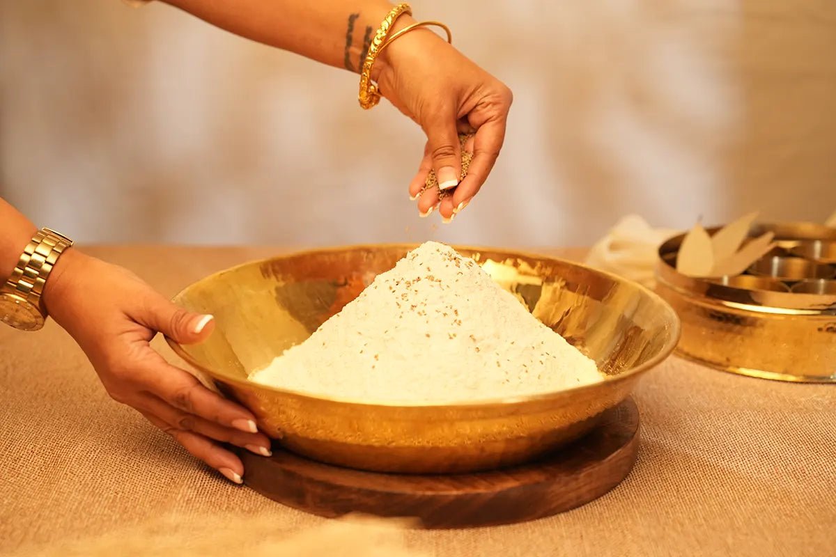 Brass Paraat - Handmade, Hammered Finish & Pure Brass - Kalasians